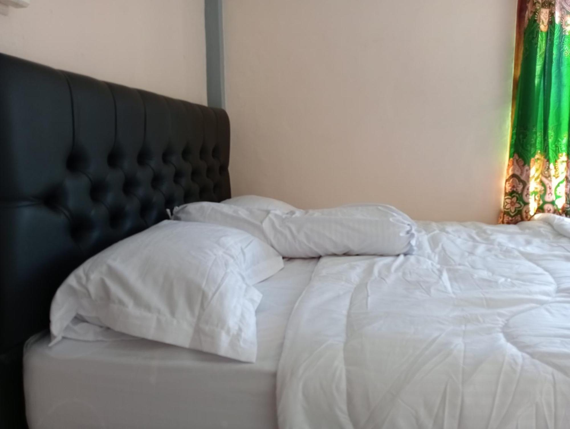 לבואן באג'ו Yusilver Guest House מראה חיצוני תמונה