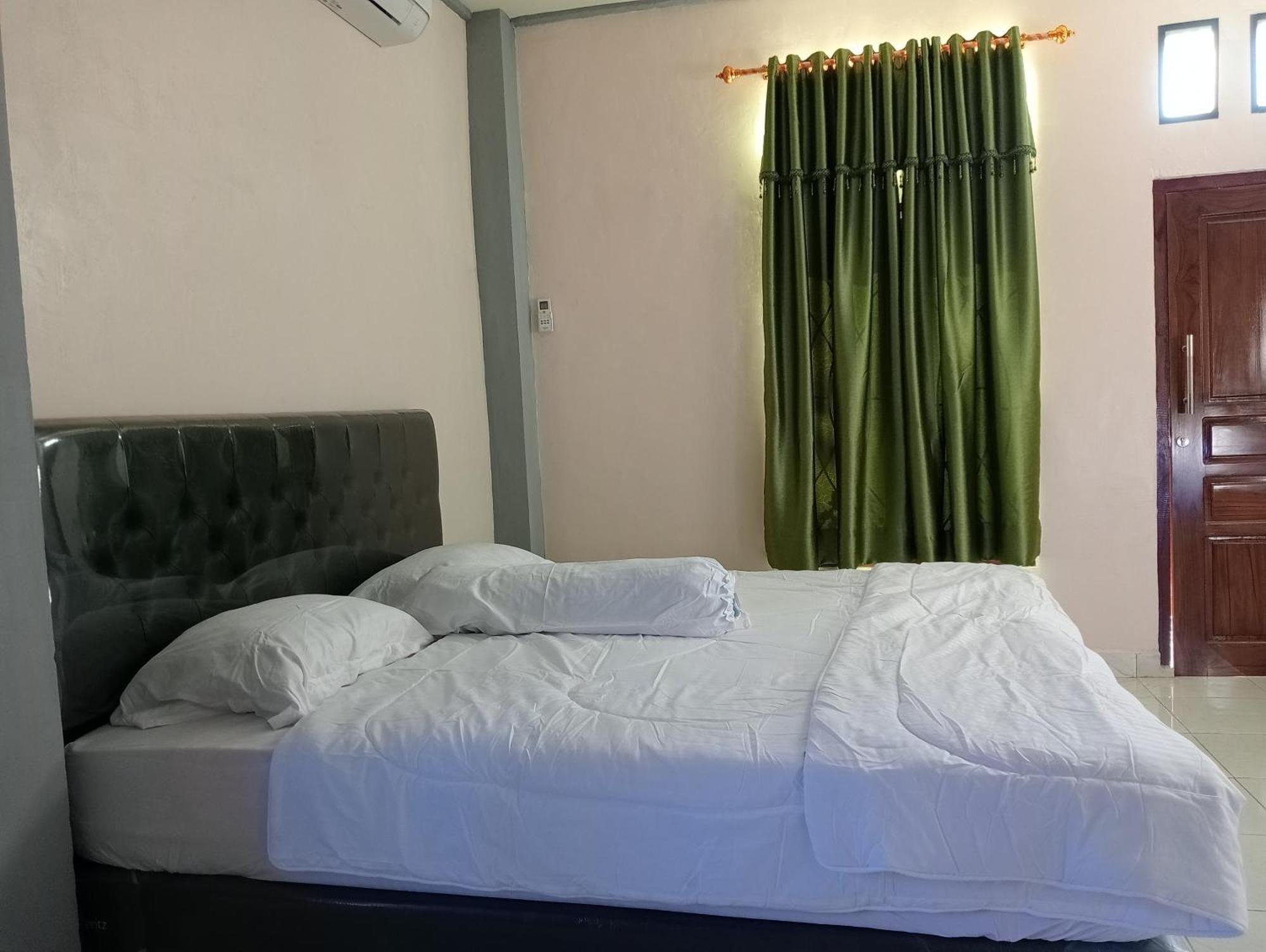 לבואן באג'ו Yusilver Guest House מראה חיצוני תמונה