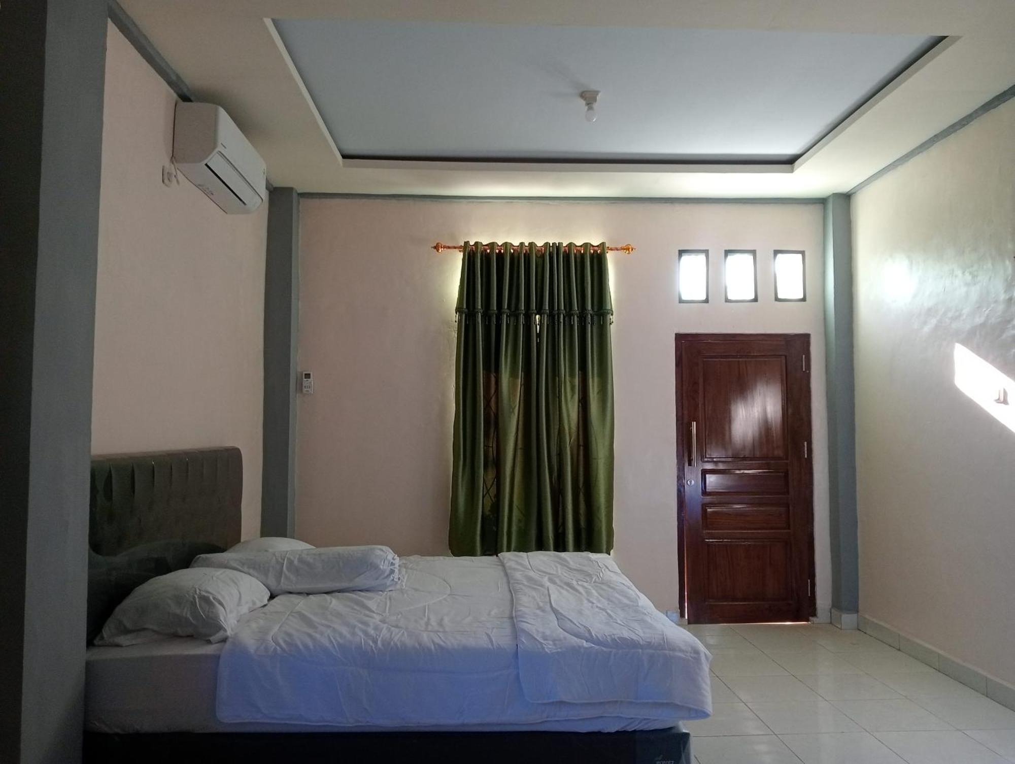 לבואן באג'ו Yusilver Guest House מראה חיצוני תמונה
