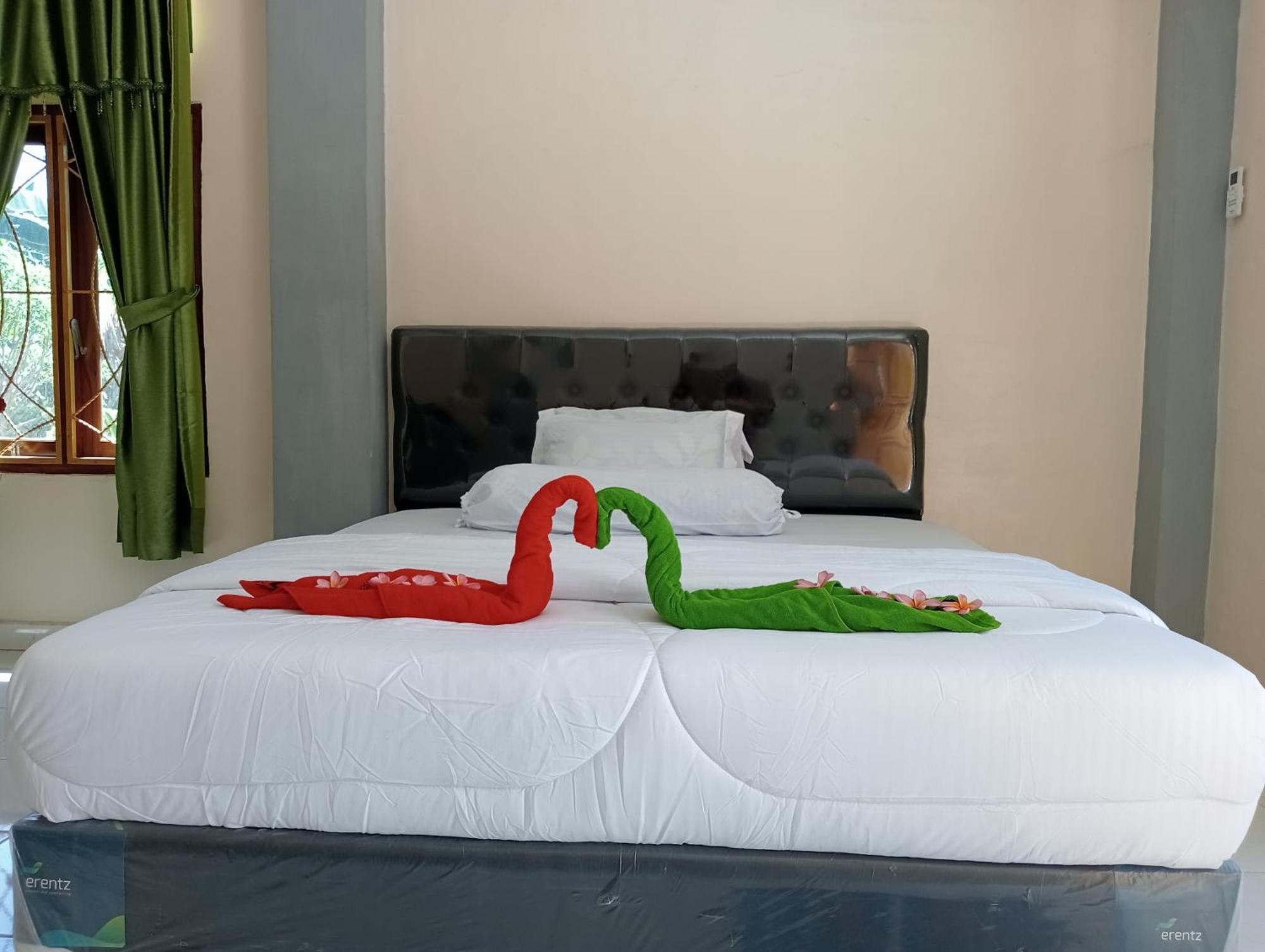 לבואן באג'ו Yusilver Guest House מראה חיצוני תמונה